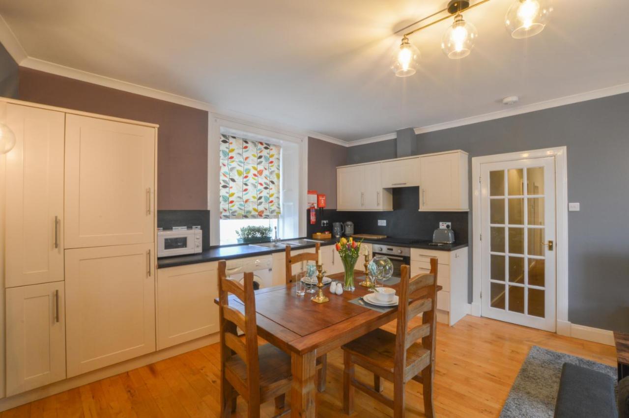 The Gallery Apartment - Oban Town Centre Apartment, Walkable To Ferry Terminal Exterior photo